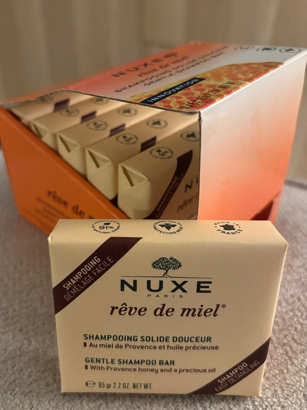 NUXE Reve De Miel Solid Shampoo Gentle Care Box of 6 Bars, 65g/2.2oz Each France - Picture 1 of 6